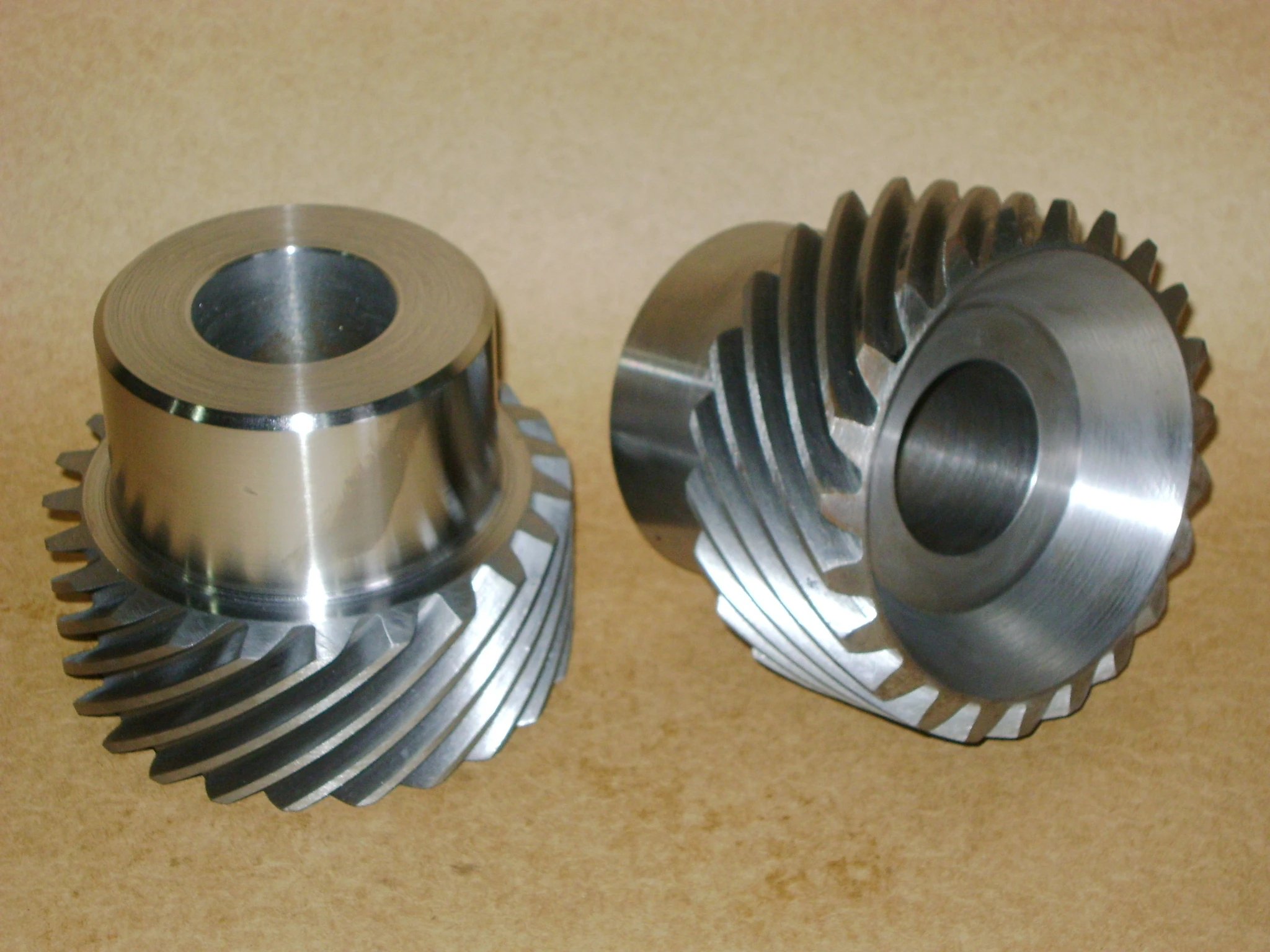 PINHAO DE DENTES HELICOIDAIS  CDC-120