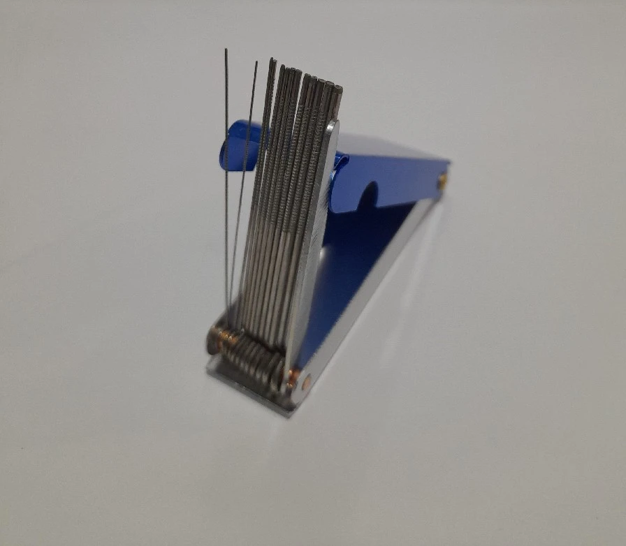 LIMPADOR DE BICO - ( BOQUILHA ) AGULHEIRO COM 13 AGULHAS DE INOX  Ø VARIADOS