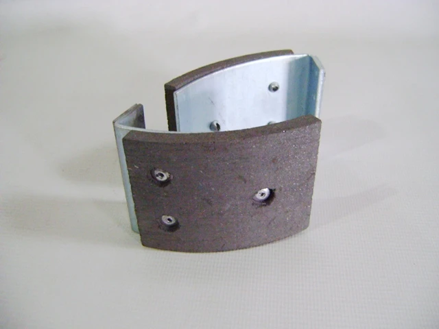 SAPATA COM LONA DE FRICÇAO 03 FUROS (COMPLETA)