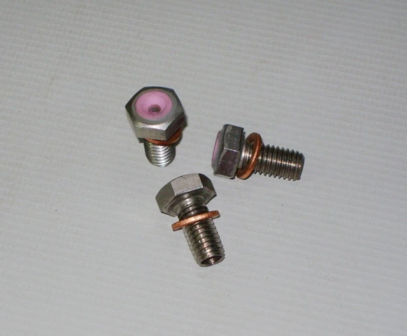 BOQUILHA DE ENTRADA Ø3,0mm DO FURO M8 