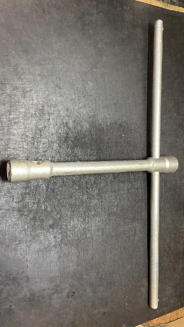 CHAVE DA PORCA DO EIXO 27 (FIXA)