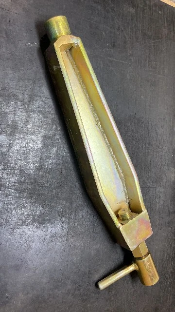 CHAVE DE APERTAR BUCHA CONICA NO ROTOR  (SCM-130).