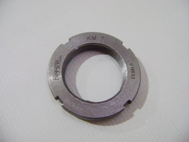 Porca;fixacao rolamentos; KM 7